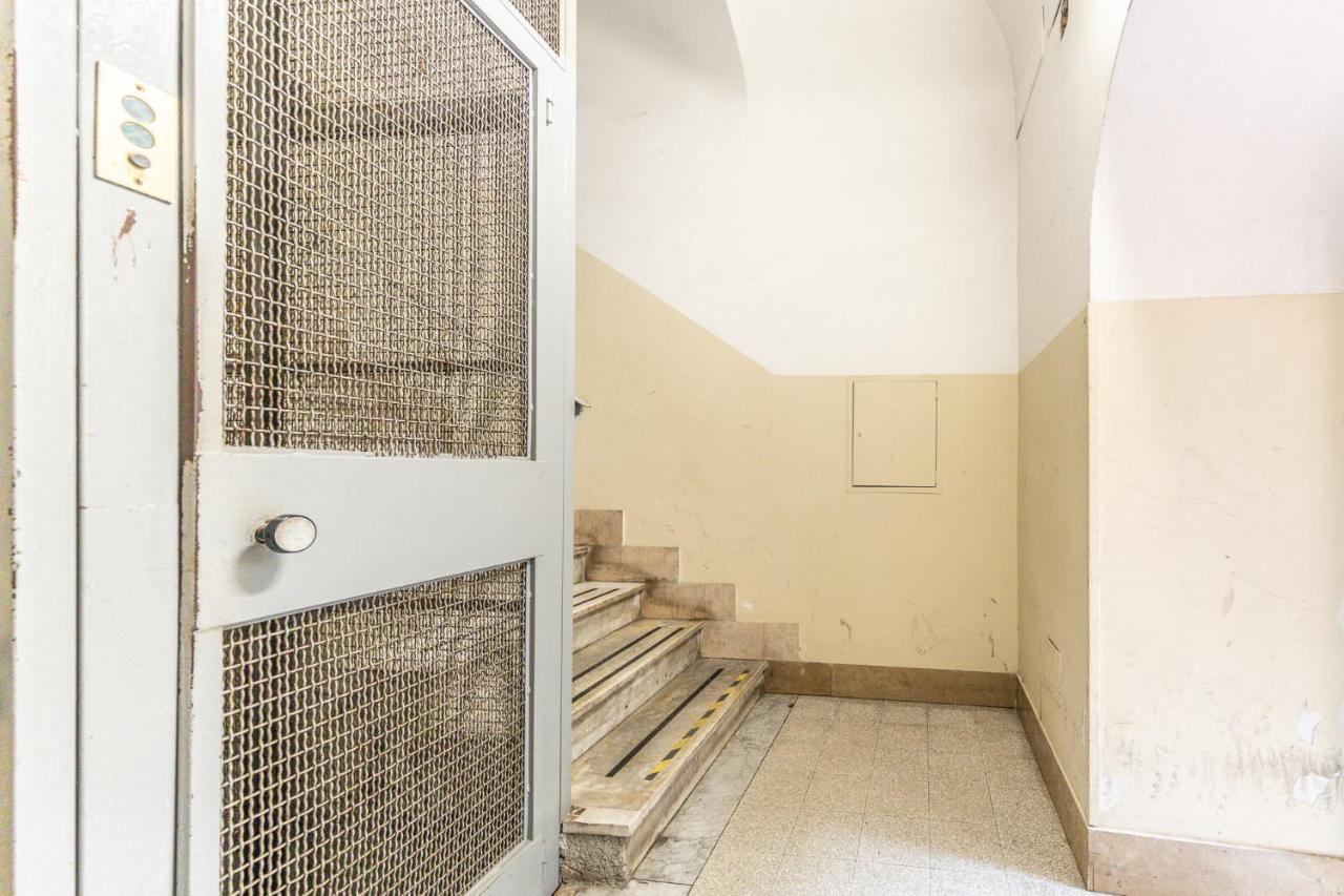 Lovely Loft Near Termini Station Apartment